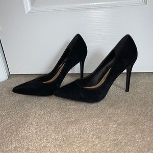 Black faux Suede Heels size 8